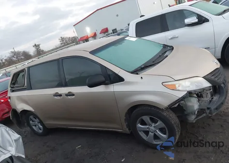 2012 Toyota Sienna Base 7 Passenger z USA, uszkodzony, nr VIN 5TDKA3DC0CS012176